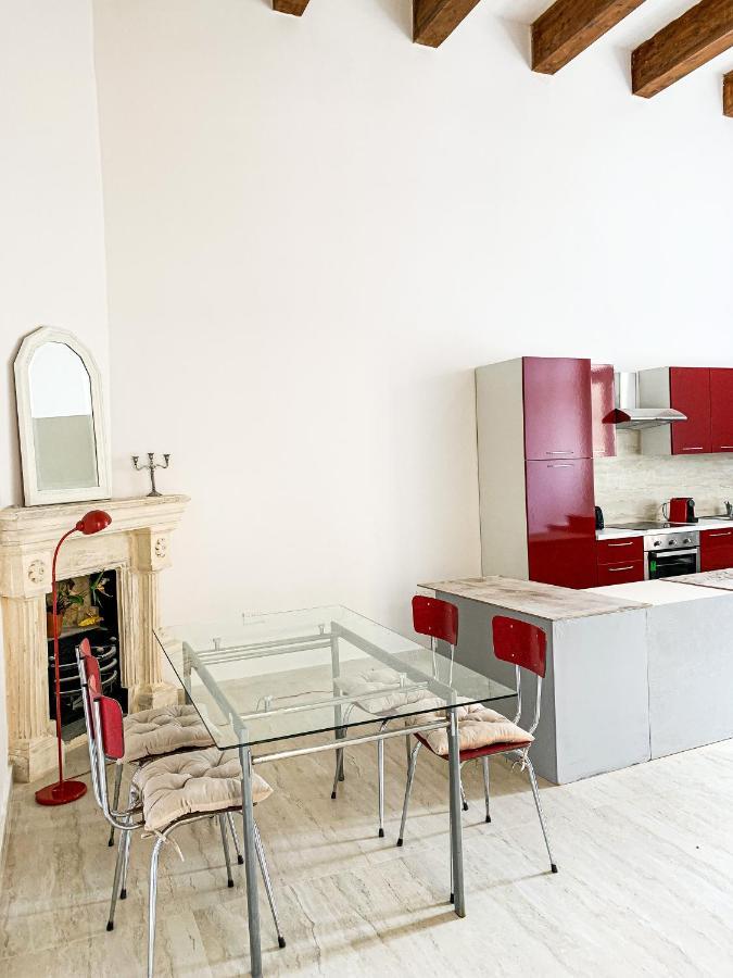L'Artist Casa Micallef Hostel Valletta Buitenkant foto